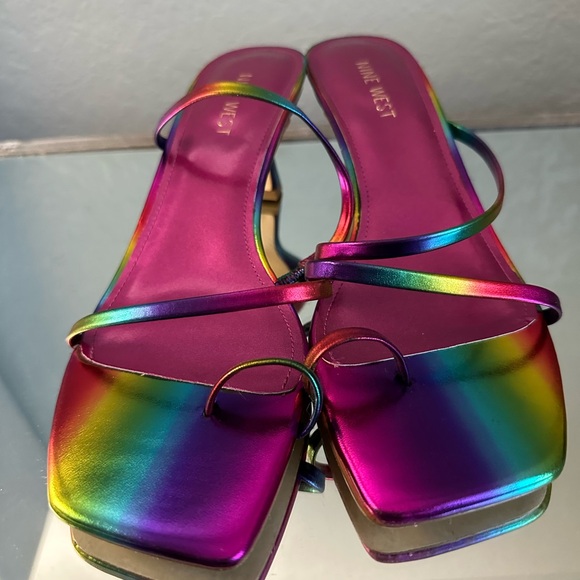 Nine West Mid heel slide (rainbow) 8.5 - Picture 11 of 14